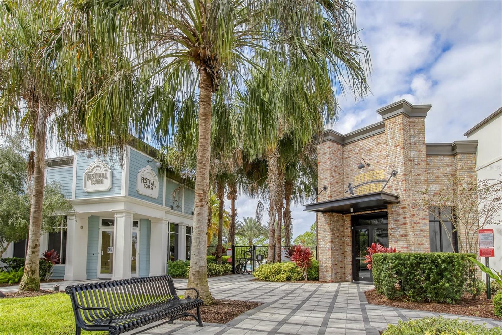 1784 SANIBEL Dr DAVENPORT, FL 33896