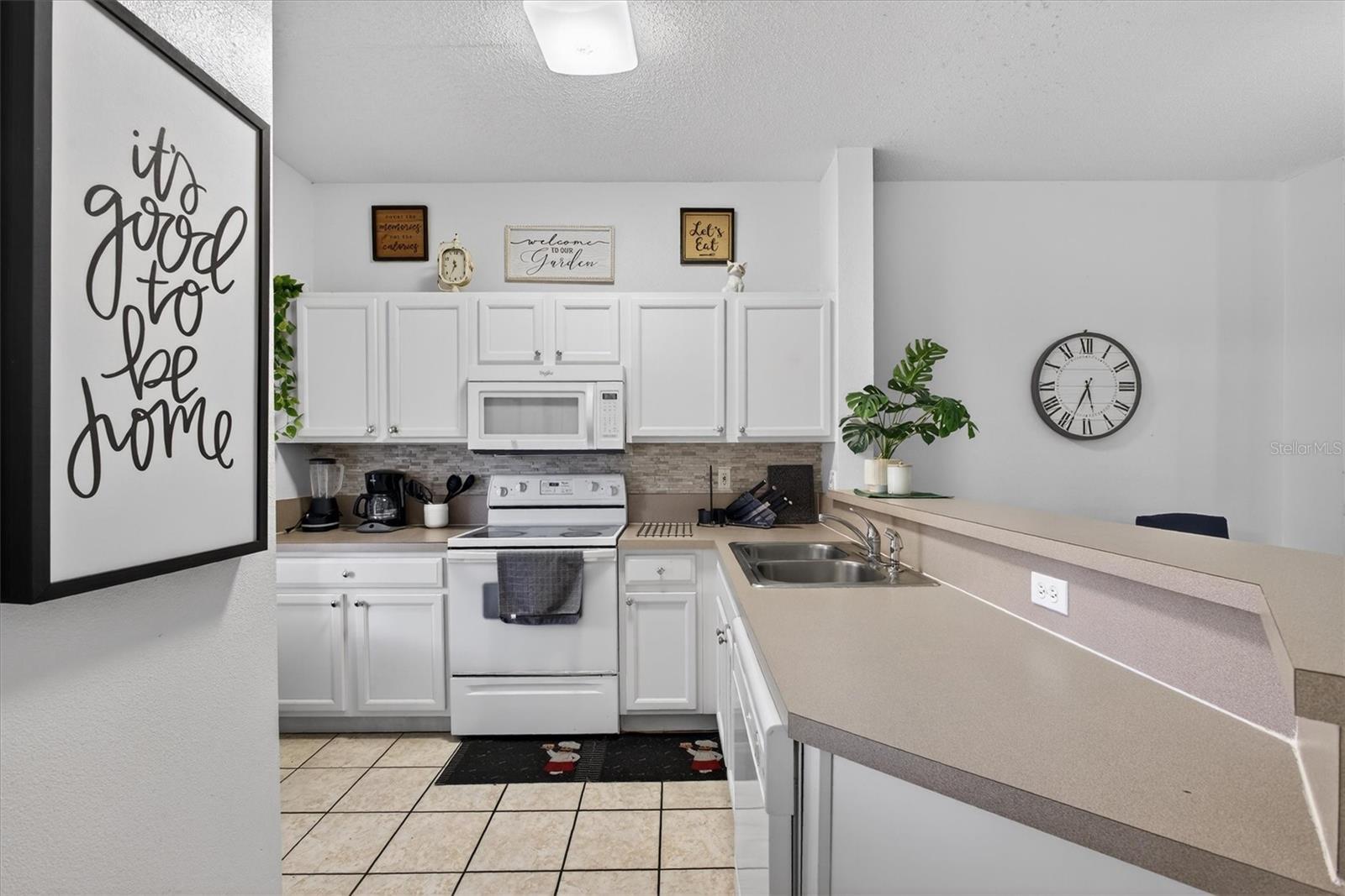 1066 Park Rdg Cir KISSIMMEE, FL 34746