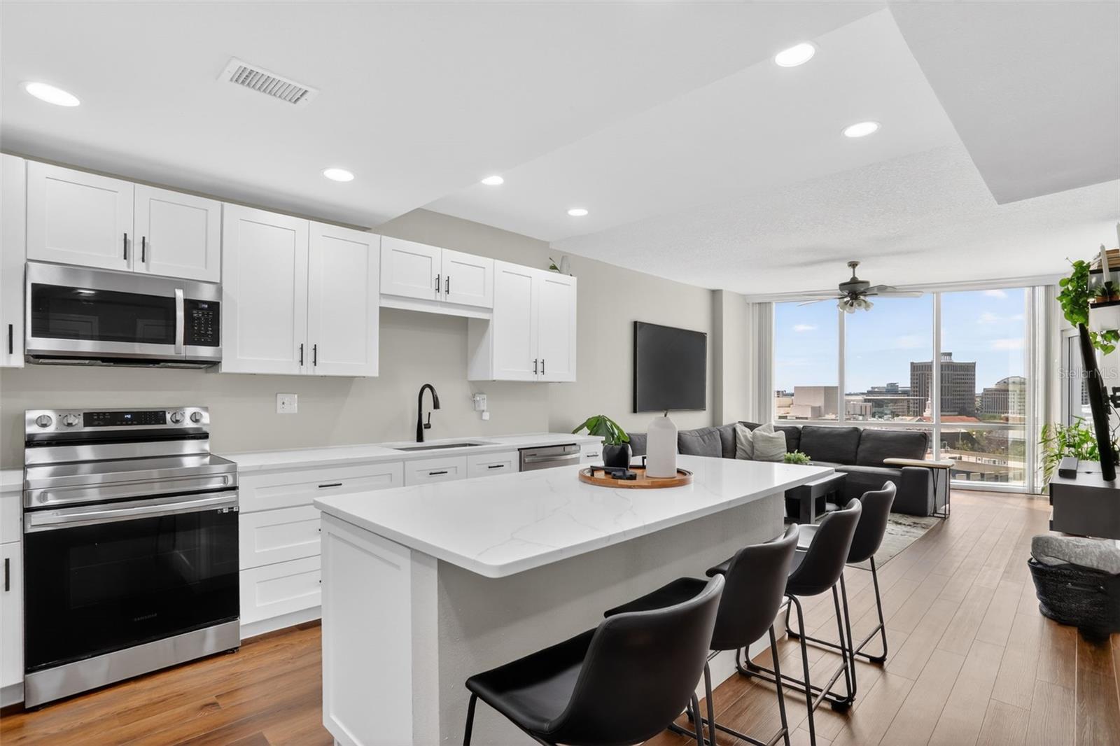 322 E CENTRAL Blvd #1207 ORLANDO, FL 32801