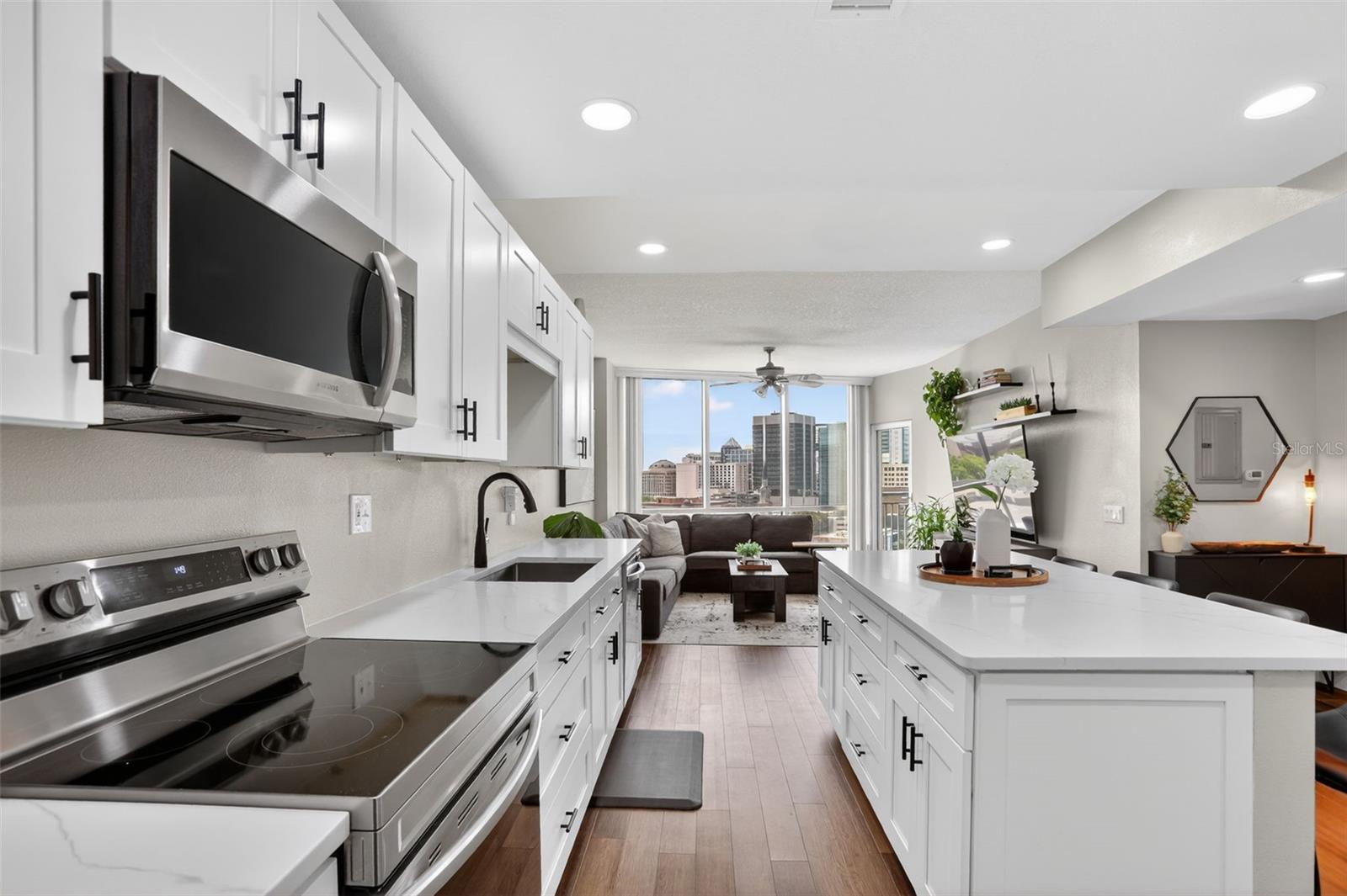 322 E CENTRAL Blvd #1207 ORLANDO, FL 32801