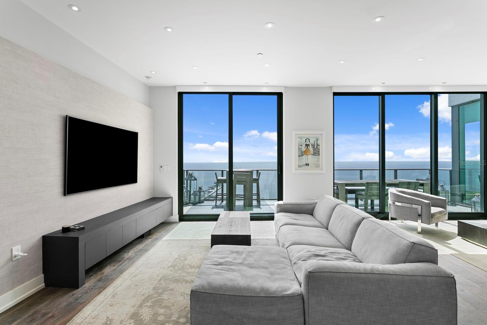 100 1ST Ave #3905 ST PETERSBURG, FL 33701