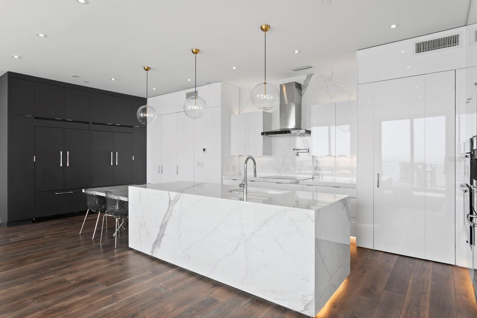 100 1ST Ave #3905 ST PETERSBURG, FL 33701