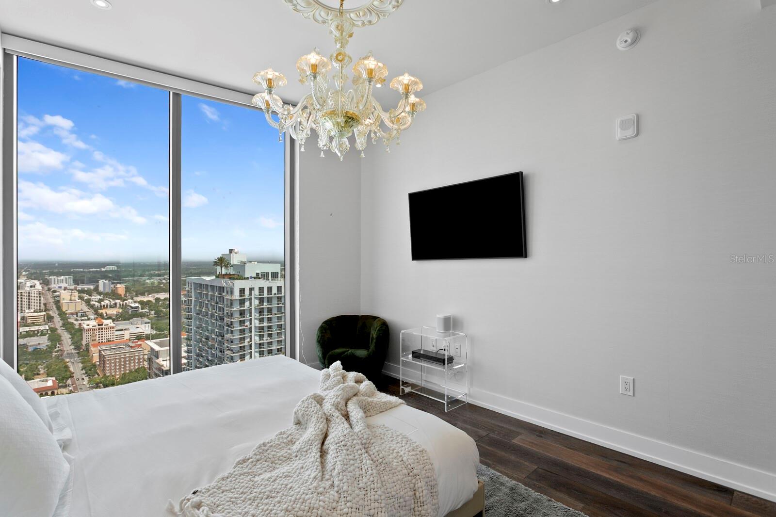 100 1ST Ave #3905 ST PETERSBURG, FL 33701