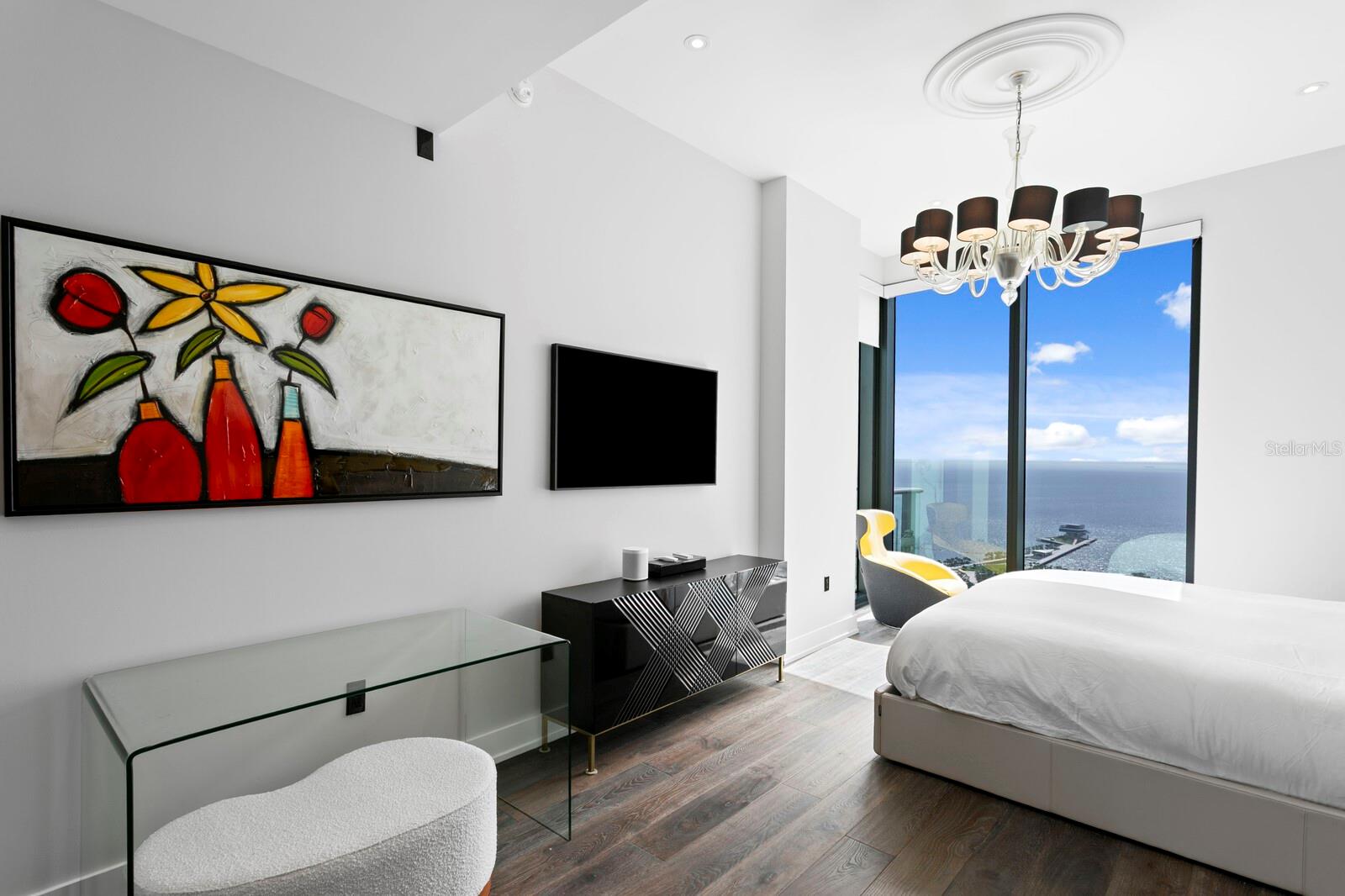 100 1ST Ave #3905 ST PETERSBURG, FL 33701