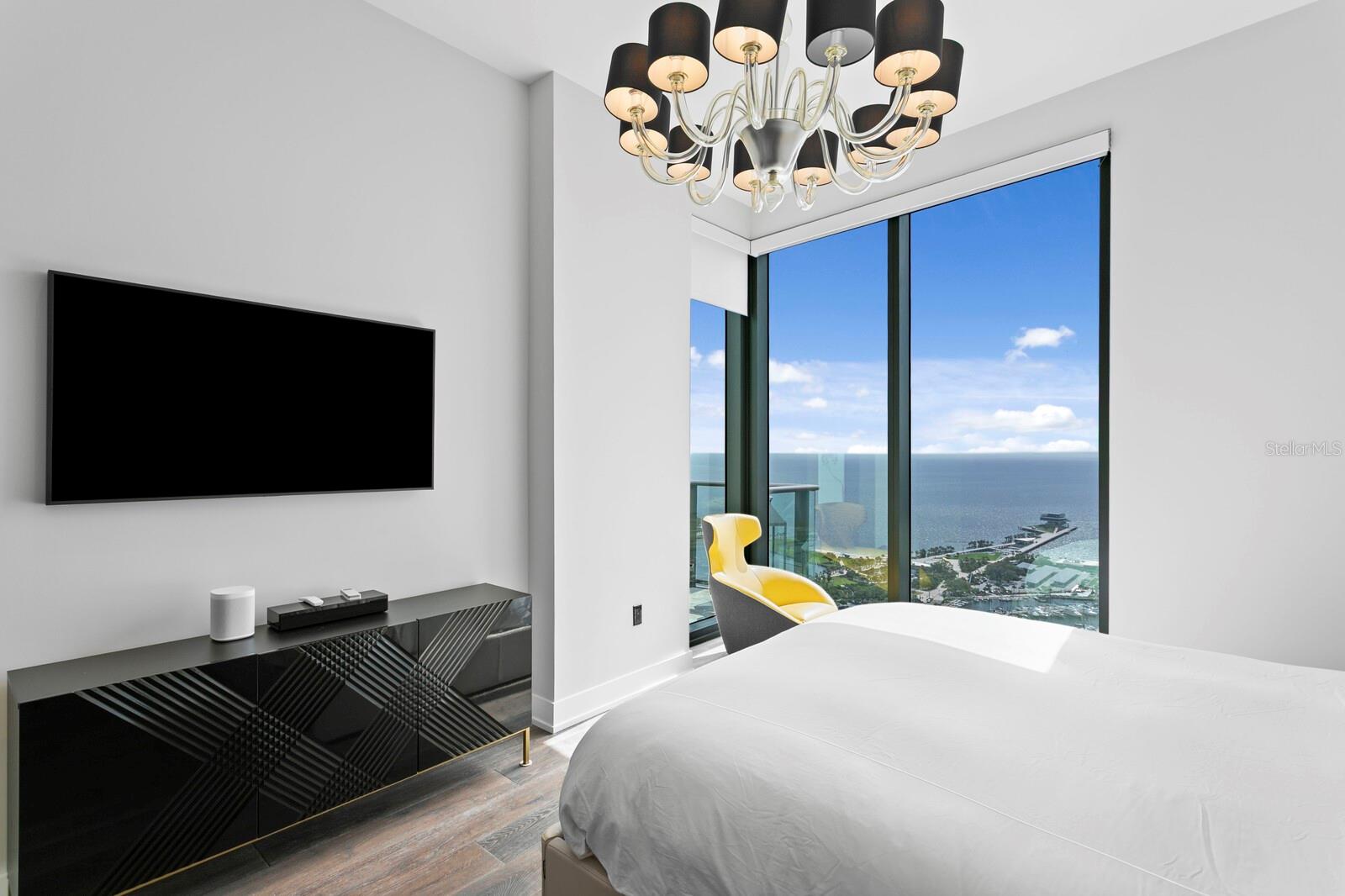 100 1ST Ave #3905 ST PETERSBURG, FL 33701