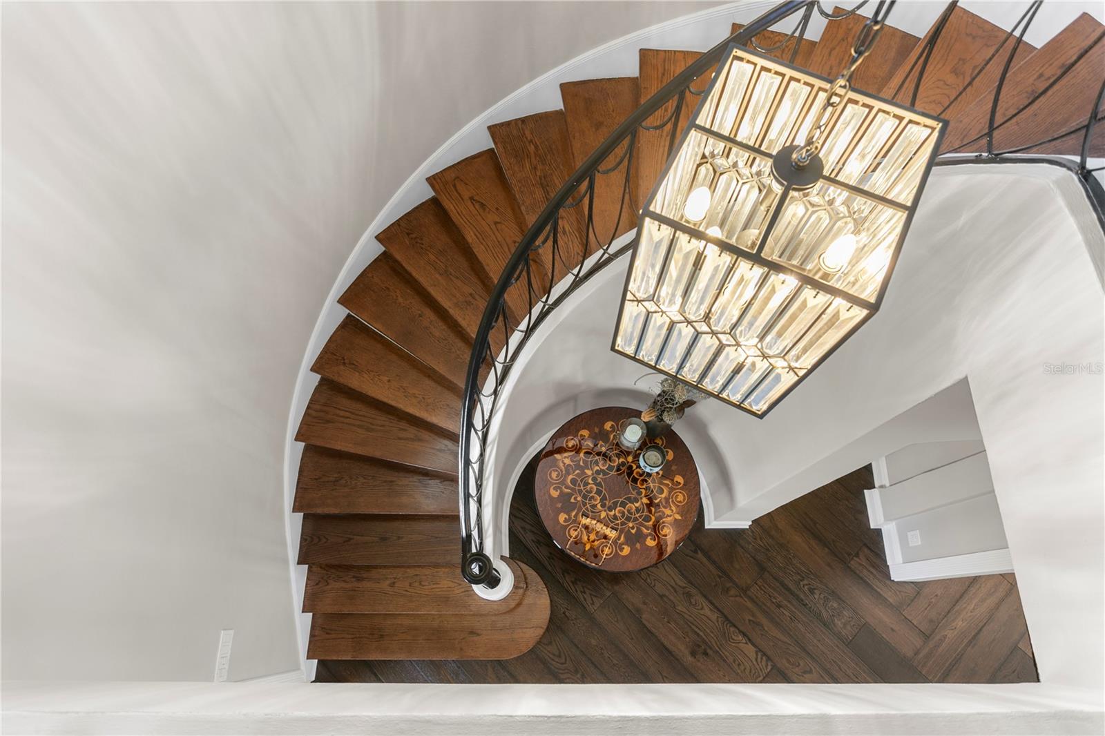 1237 BRIGHTWATERS Blvd ST PETERSBURG, FL 33704