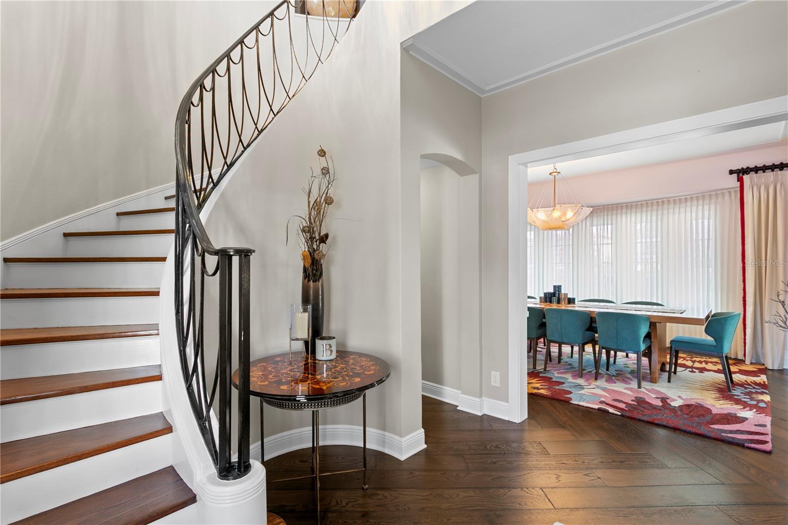 1237 BRIGHTWATERS Blvd ST PETERSBURG, FL 33704