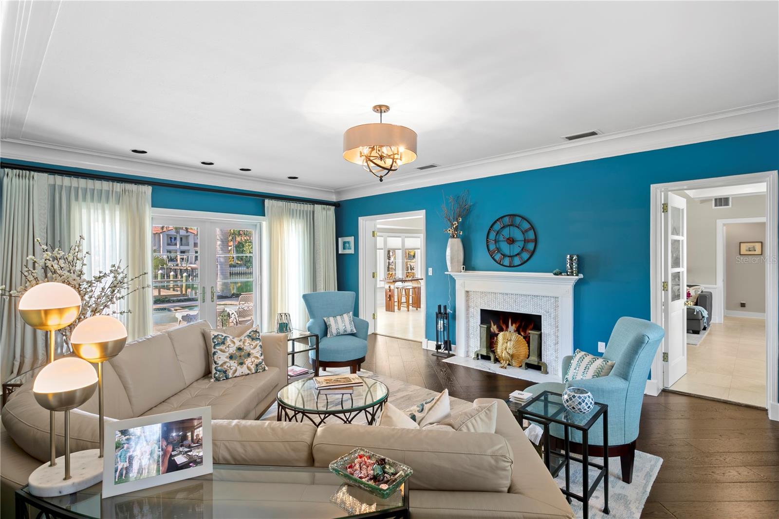 1237 BRIGHTWATERS Blvd ST PETERSBURG, FL 33704