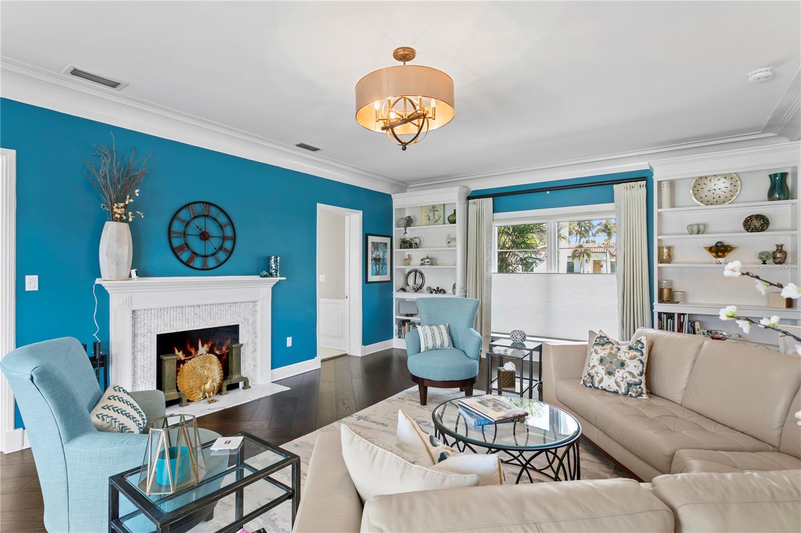 1237 BRIGHTWATERS Blvd ST PETERSBURG, FL 33704