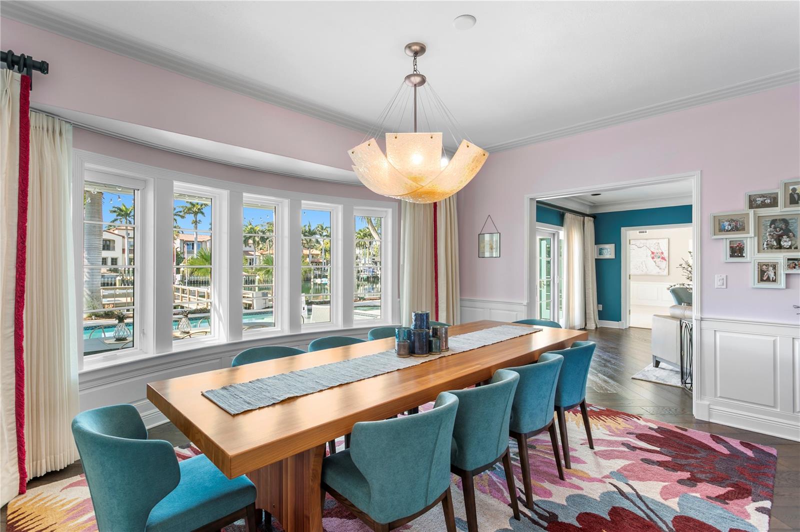 1237 BRIGHTWATERS Blvd ST PETERSBURG, FL 33704