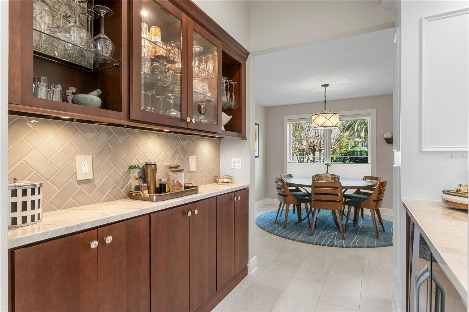 1237 BRIGHTWATERS Blvd ST PETERSBURG, FL 33704