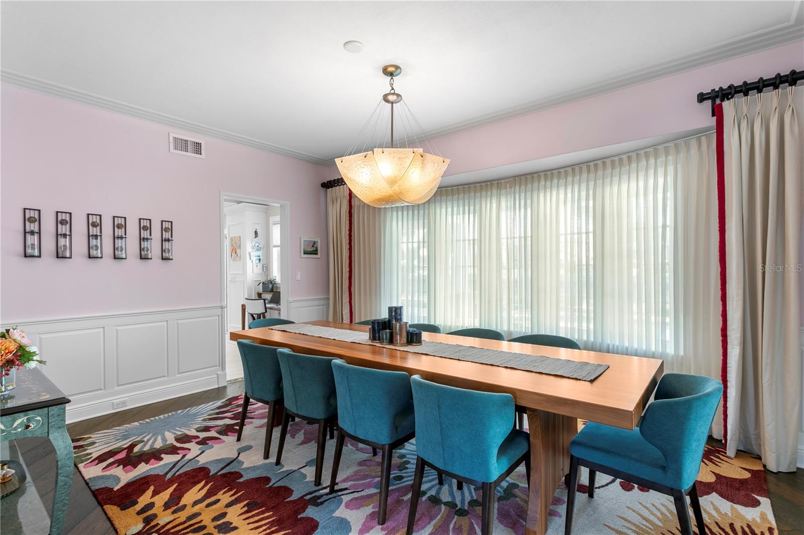 1237 BRIGHTWATERS Blvd ST PETERSBURG, FL 33704