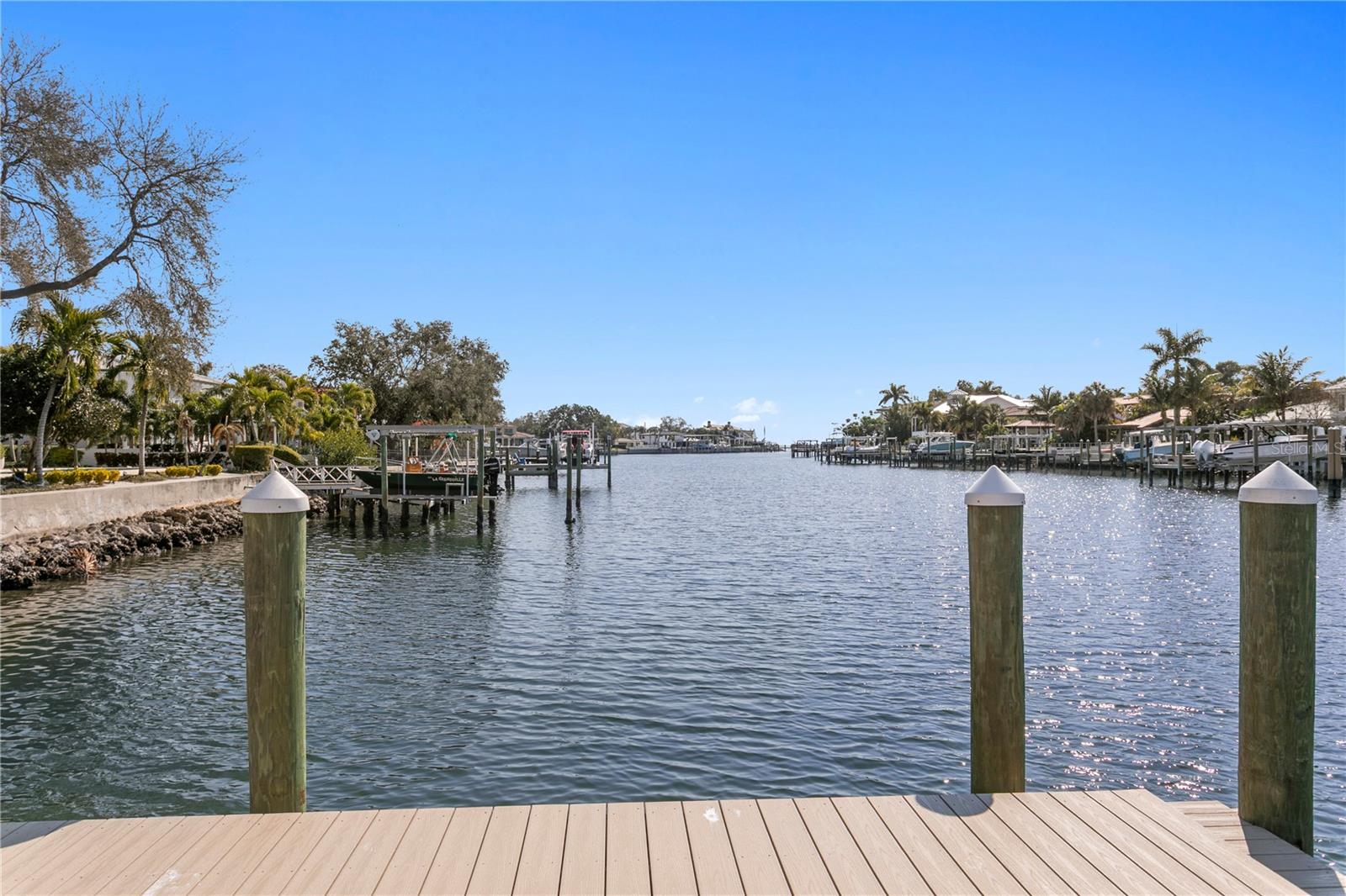 1237 BRIGHTWATERS Blvd ST PETERSBURG, FL 33704