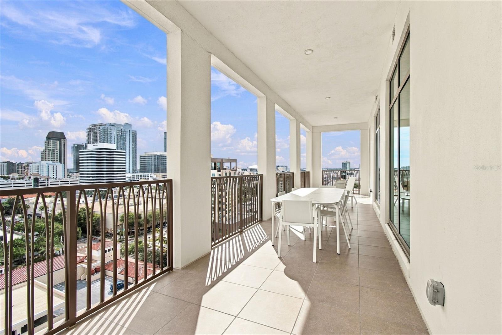 126 4TH Ave #1202 ST PETERSBURG, FL 33701