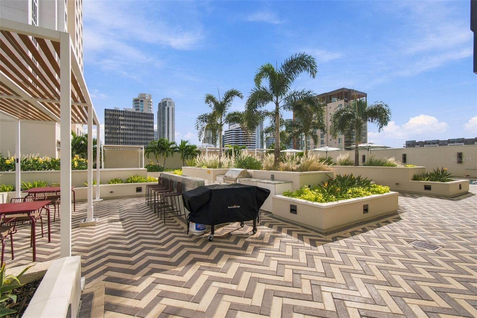 126 4TH Ave #1202 ST PETERSBURG, FL 33701