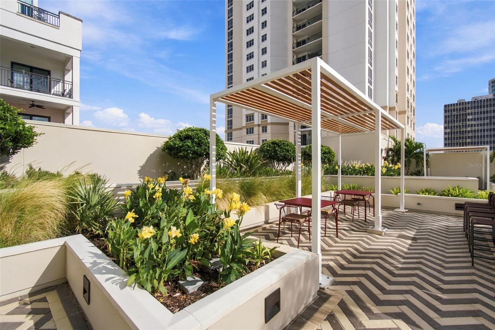 126 4TH Ave #1202 ST PETERSBURG, FL 33701