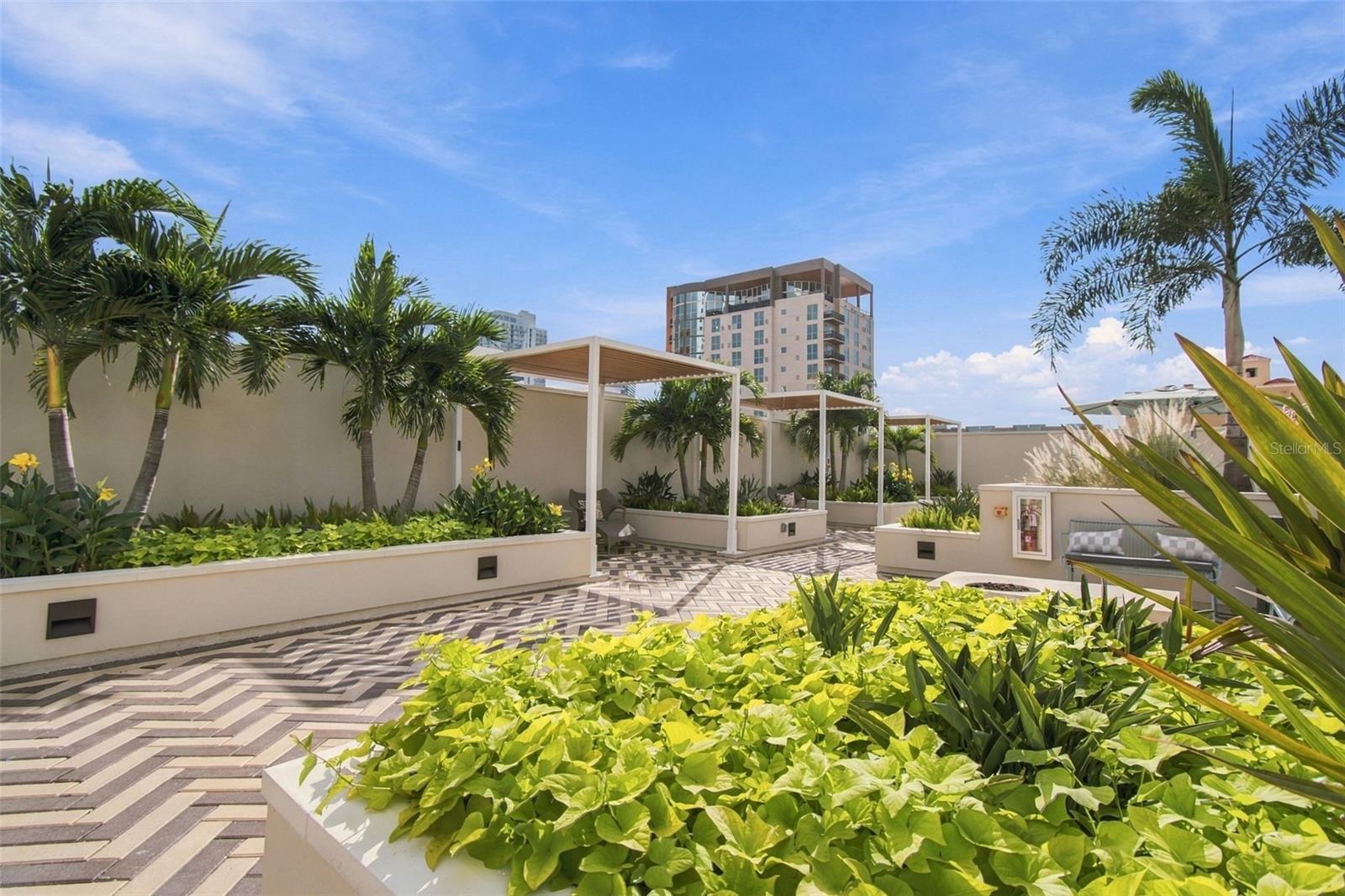126 4TH Ave #1202 ST PETERSBURG, FL 33701