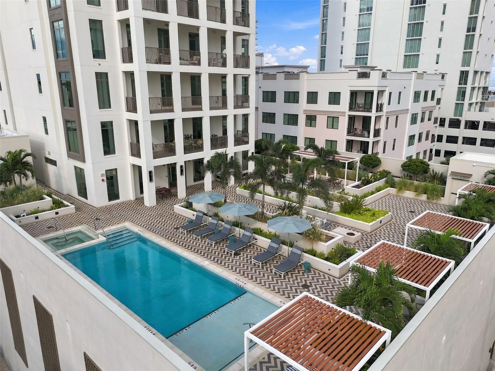 126 4TH Ave #1202 ST PETERSBURG, FL 33701