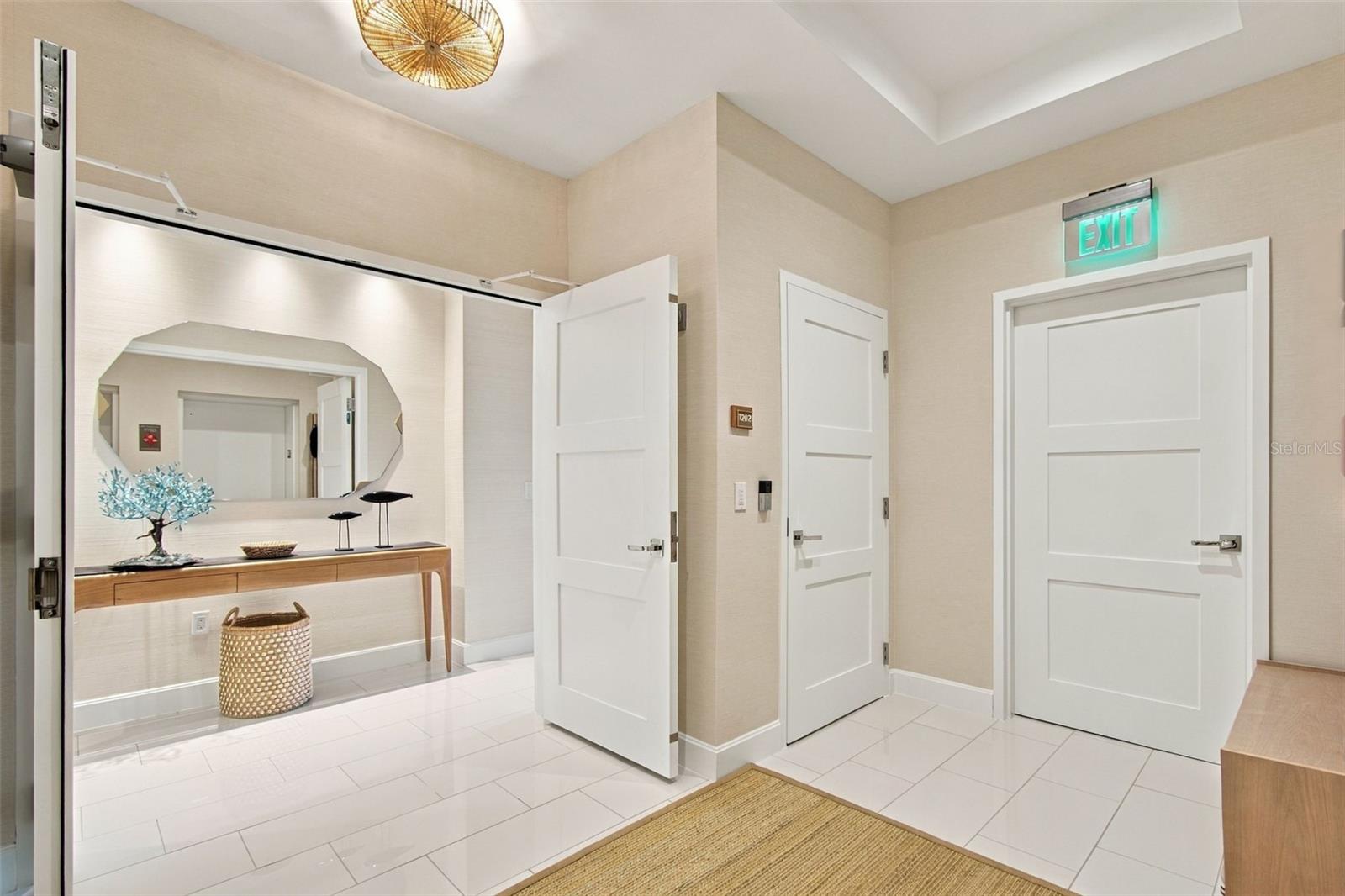 126 4TH Ave #1202 ST PETERSBURG, FL 33701