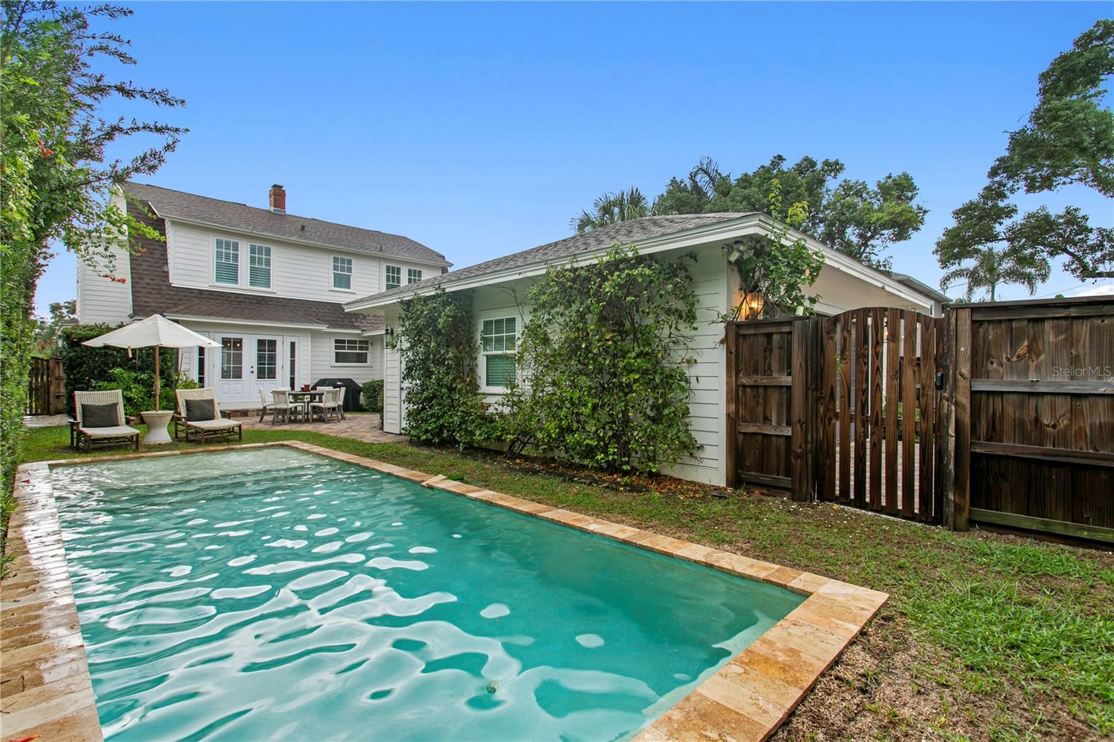 310 26TH Ave N ST PETERSBURG, FL 33704