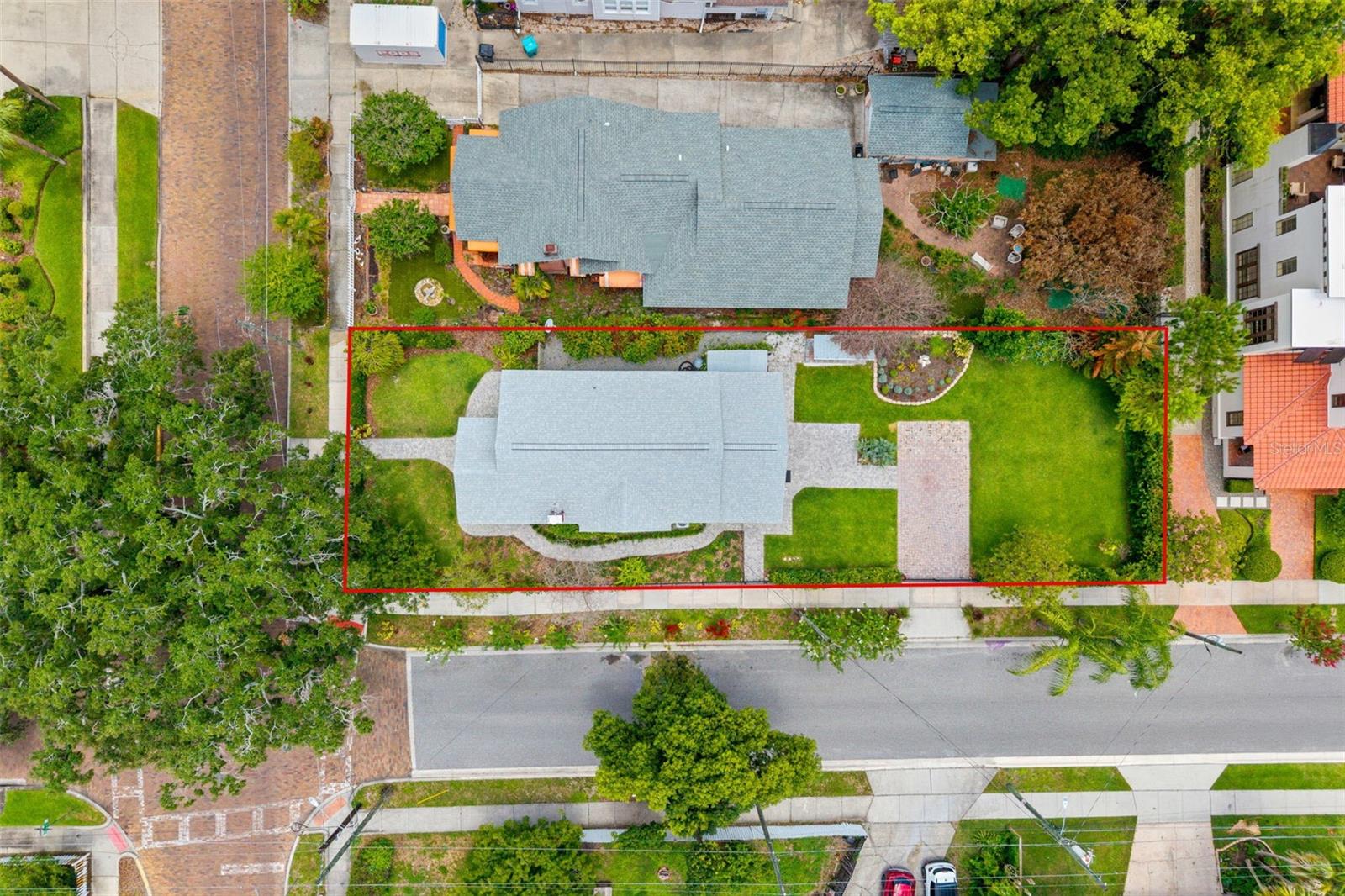 900 E PINE St ORLANDO, FL 32801