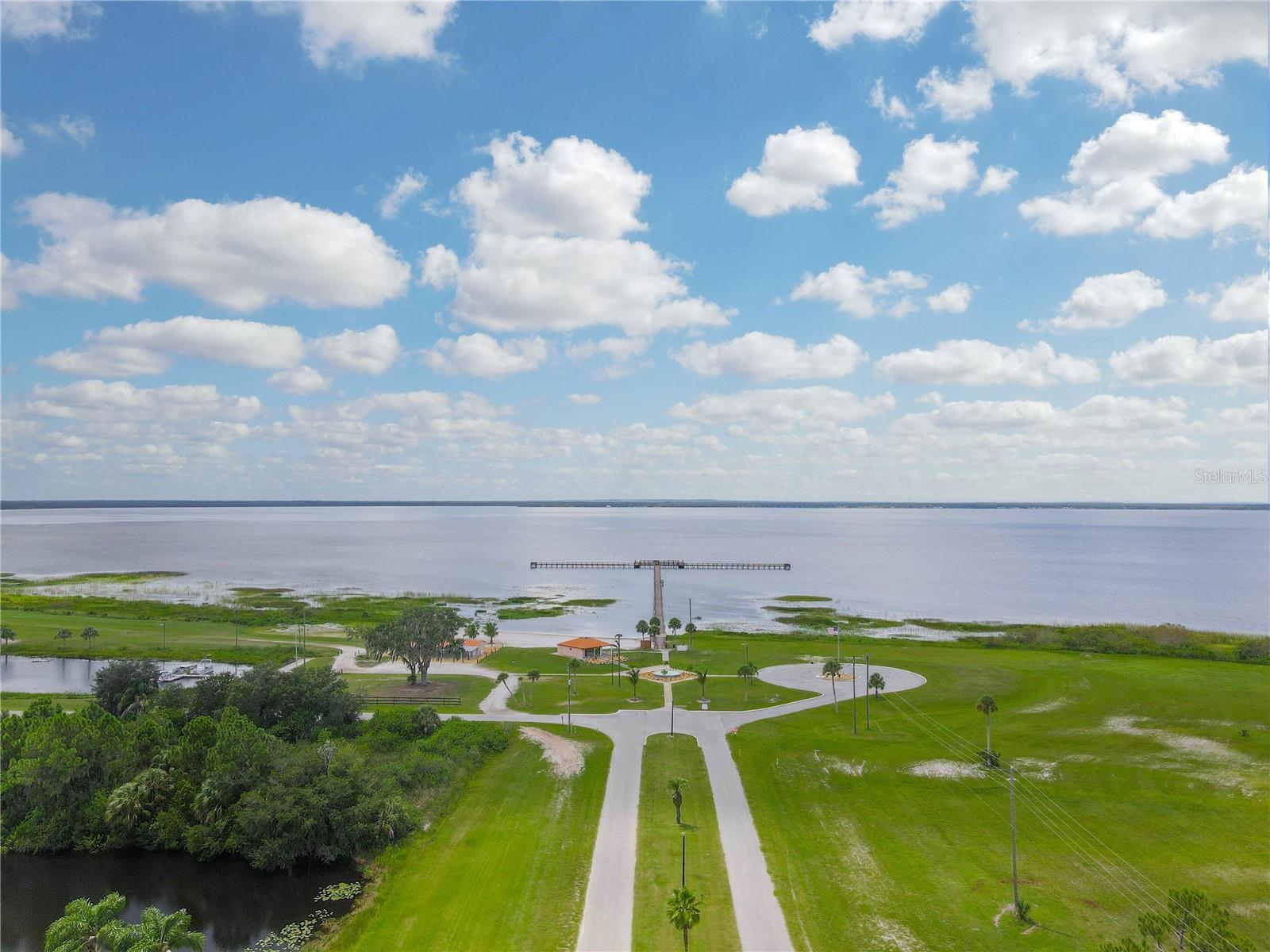 206 IXORA Dr INDIAN LAKE ESTATES, FL 33855