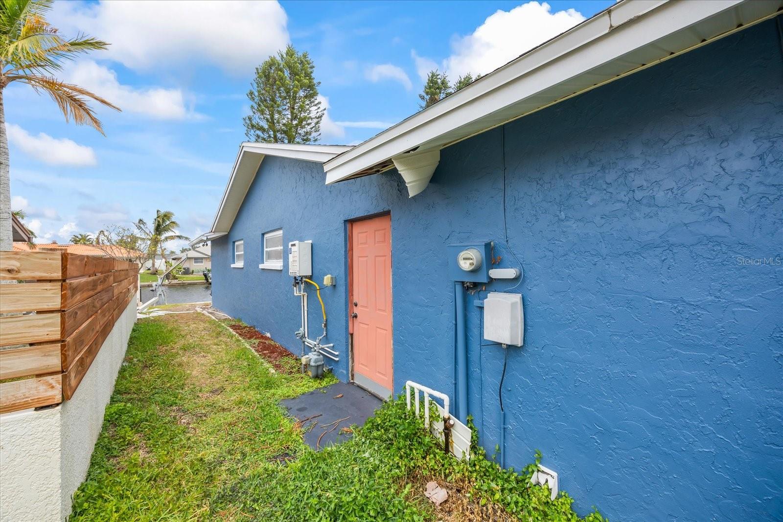 1409 NE 49TH Ave ST PETERSBURG, FL 33703