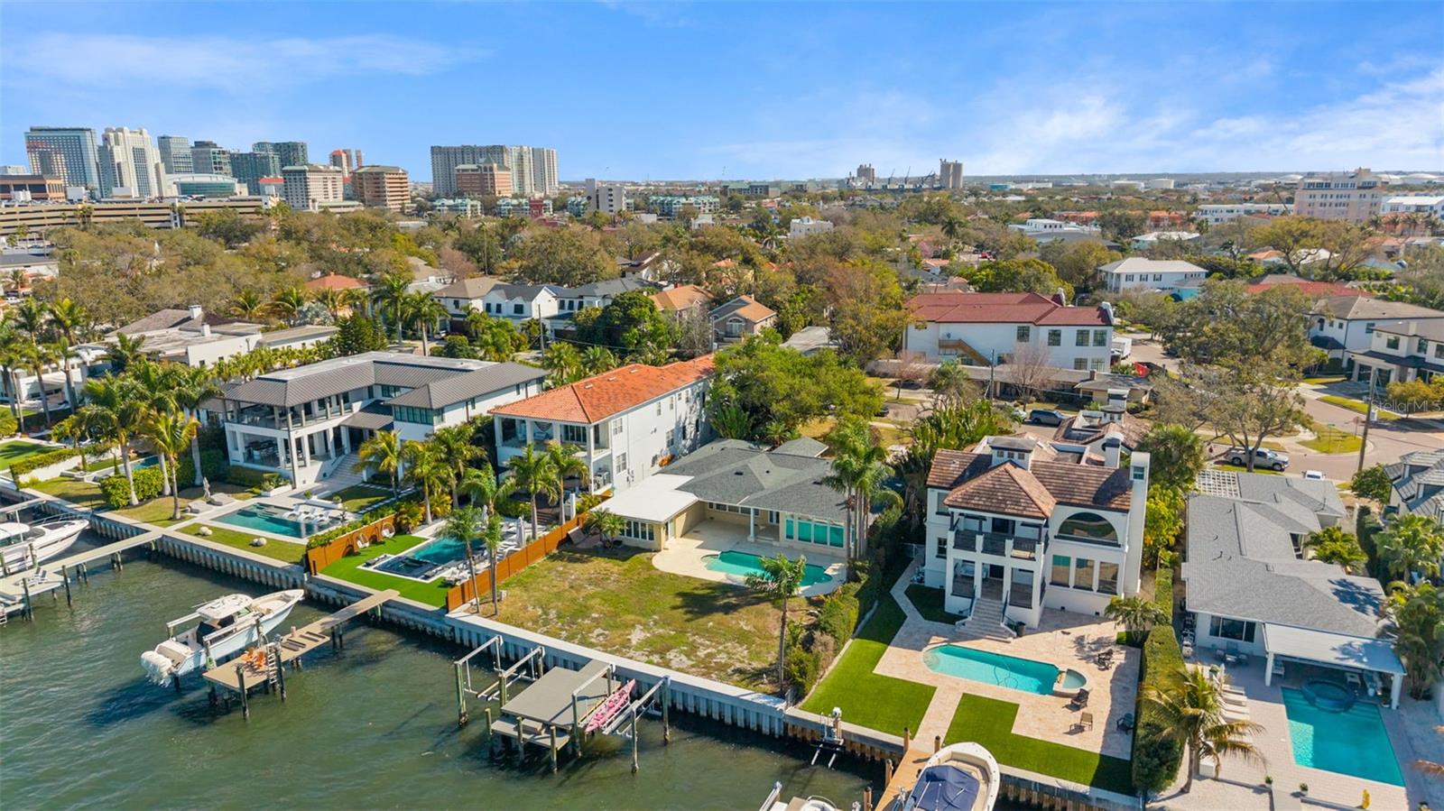 62 ADALIA Ave TAMPA, FL 33606