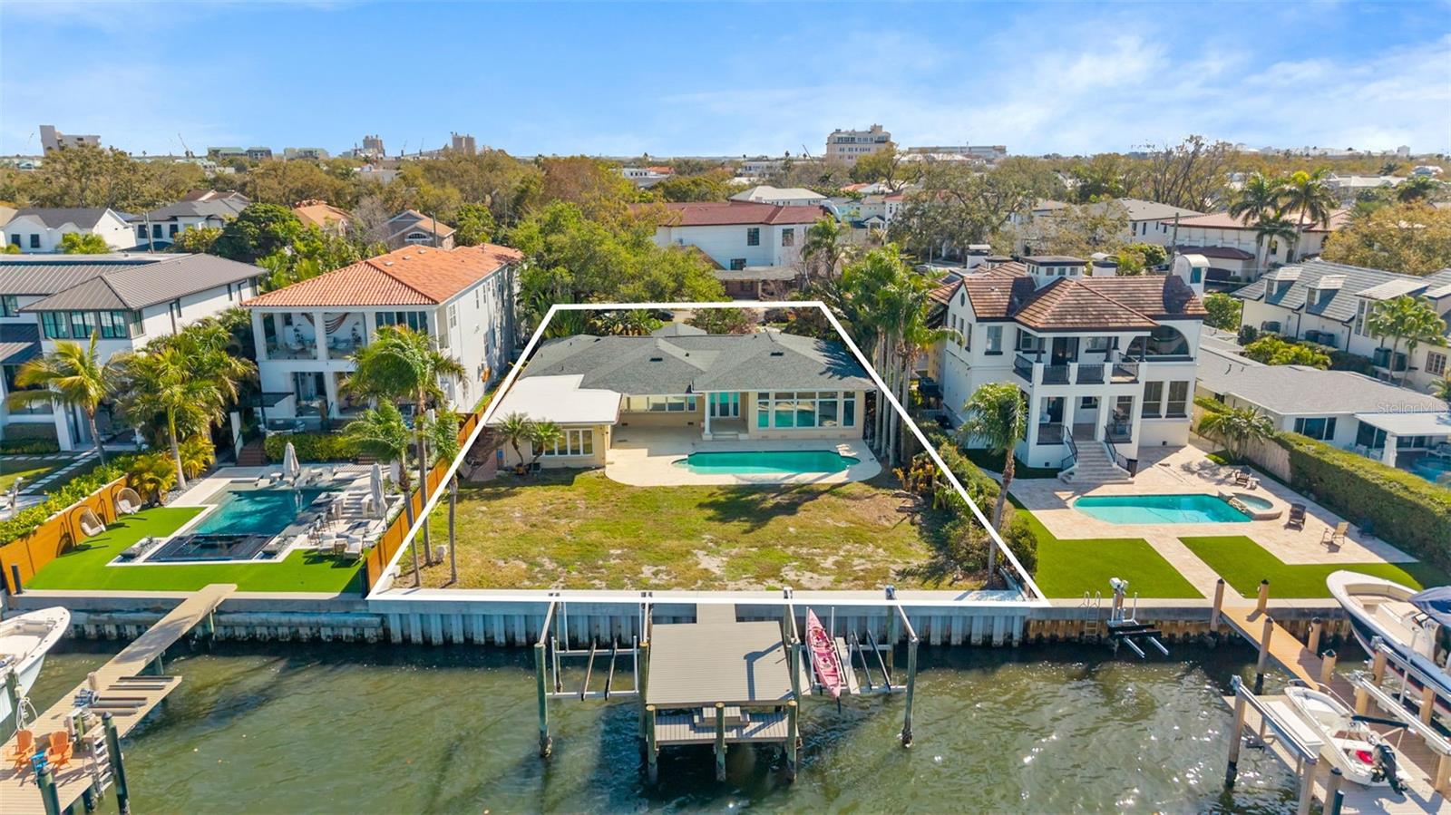 62 ADALIA Ave TAMPA, FL 33606