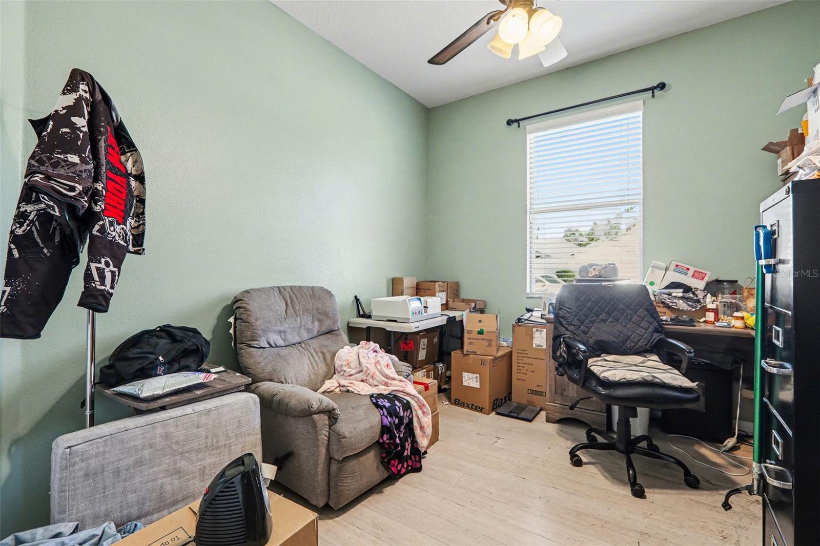 2130 ROANOKE Spgs Dr RUSKIN, FL 33570