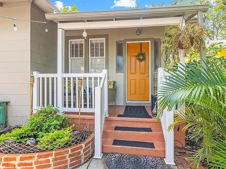 1013 22ND Ave ST PETERSBURG, FL 33704