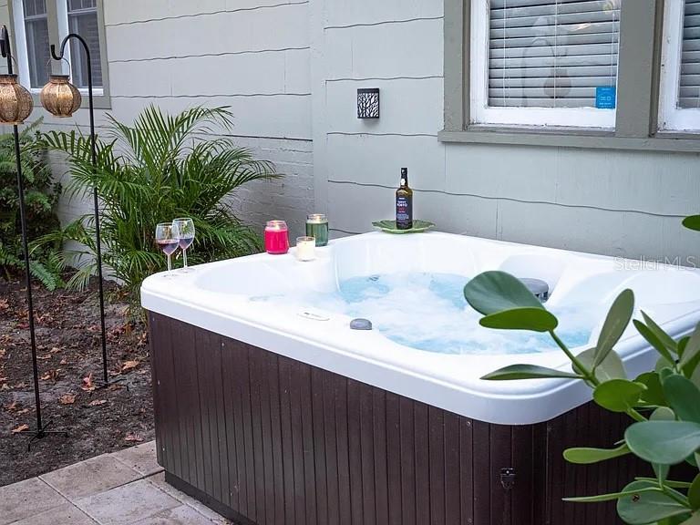 1013 22ND Ave ST PETERSBURG, FL 33704