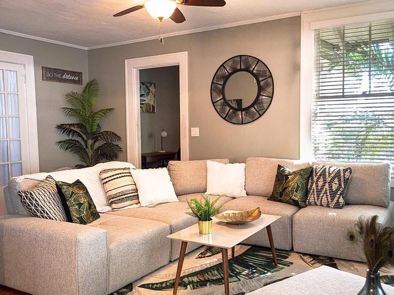 1013 22ND Ave ST PETERSBURG, FL 33704