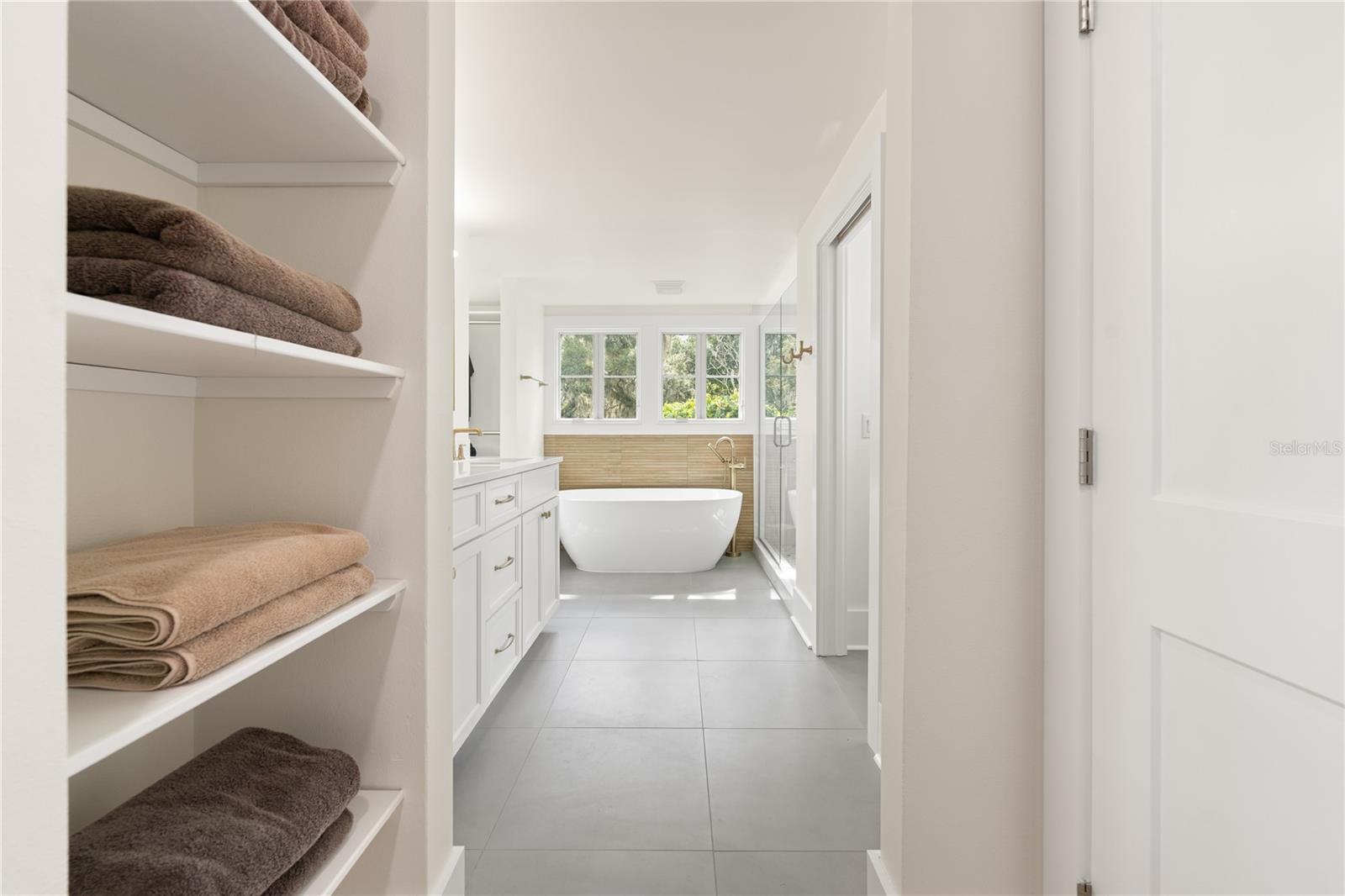 1408 E CHURCH St ORLANDO, FL 32801