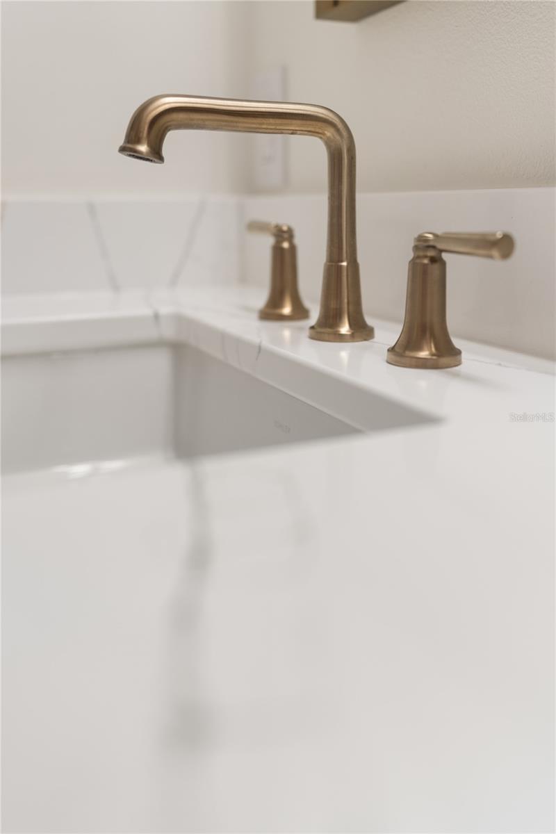 1408 E CHURCH St ORLANDO, FL 32801