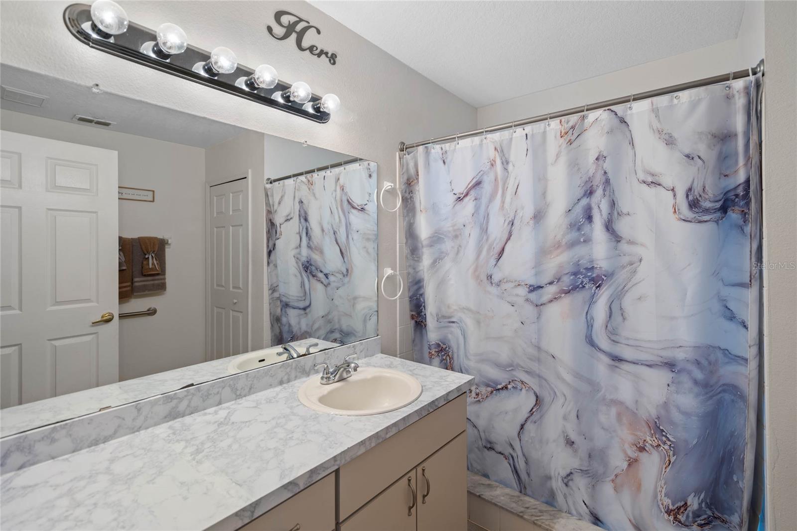 541 HEATHER GLEN Dr WINTER HAVEN, FL 33884