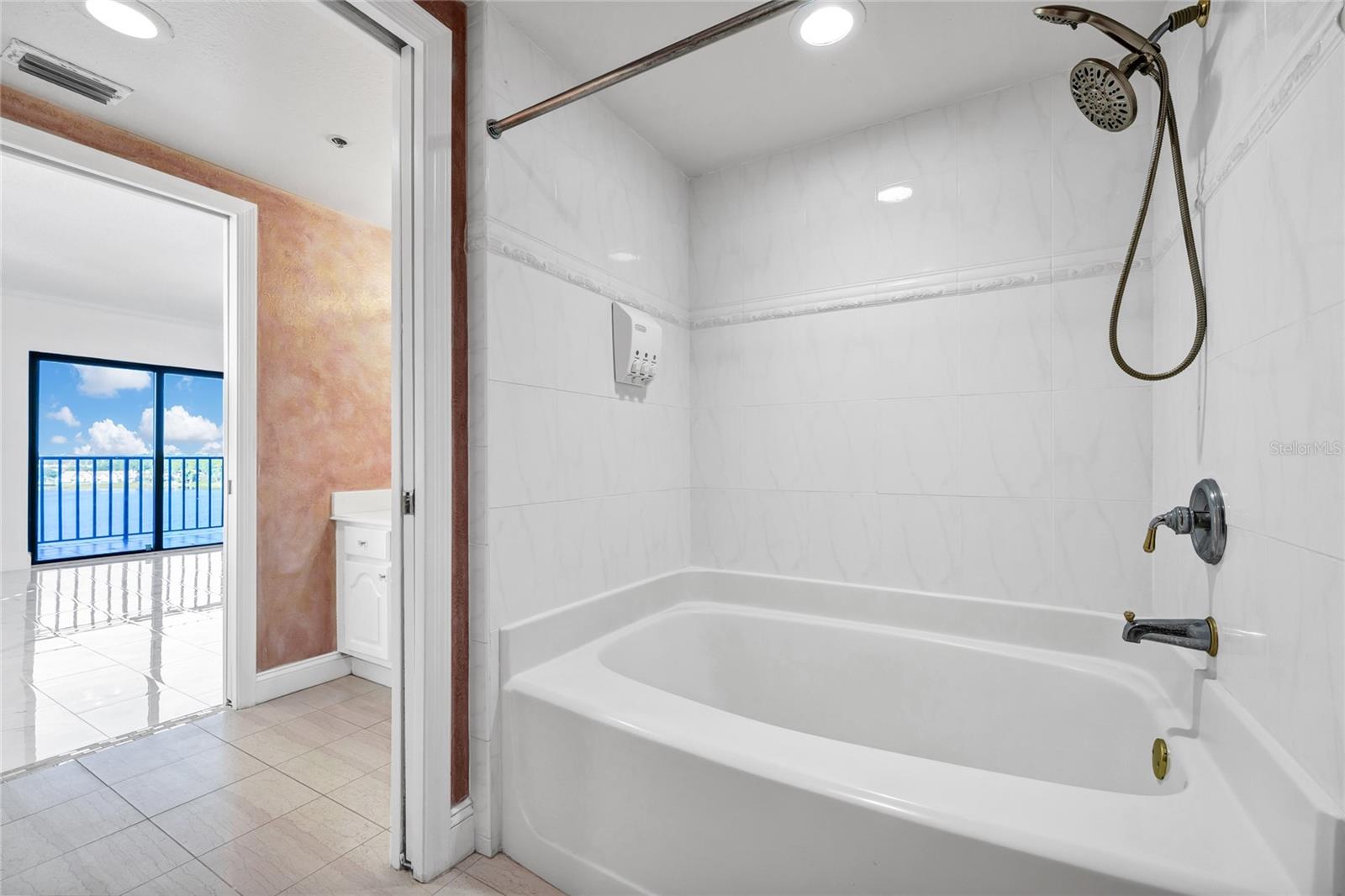 7550 HINSON St #10 ORLANDO, FL 32819