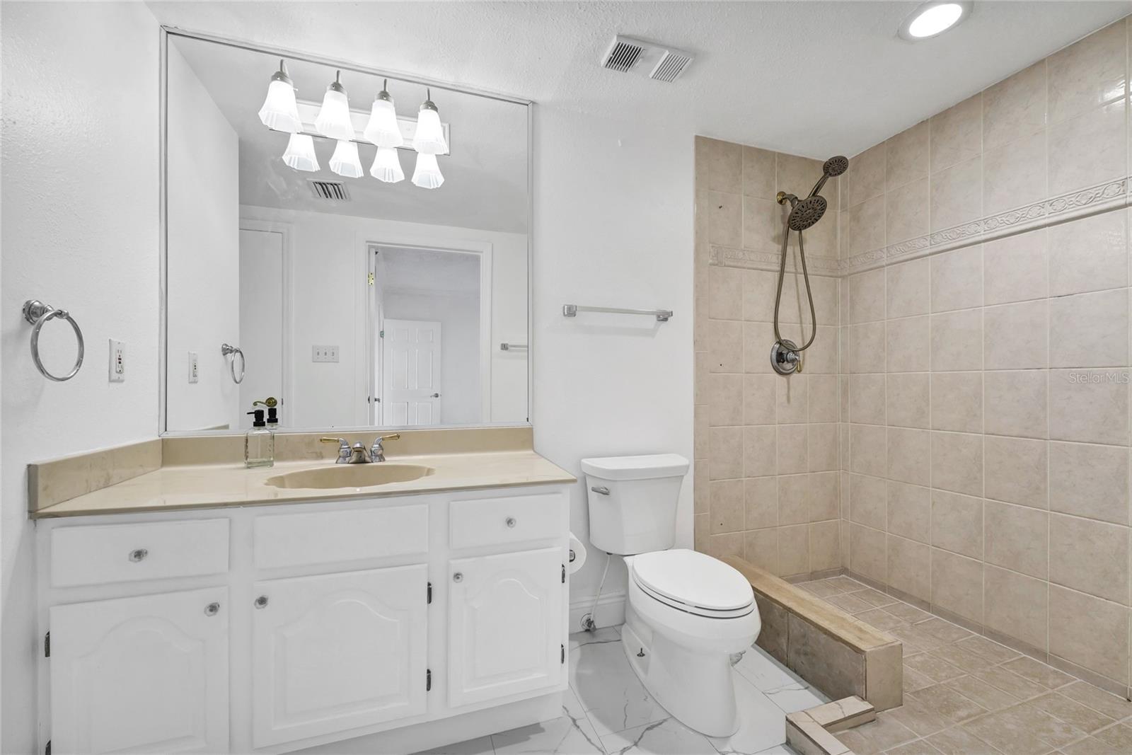 7550 HINSON St #10 ORLANDO, FL 32819