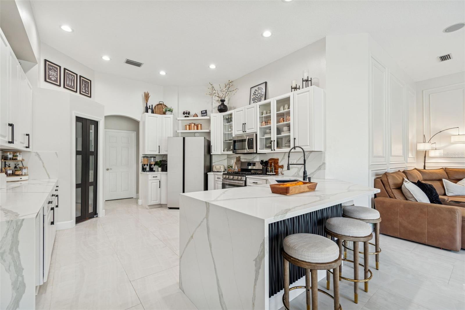 8210 NATURE Cv Way TAMPA, FL 33647