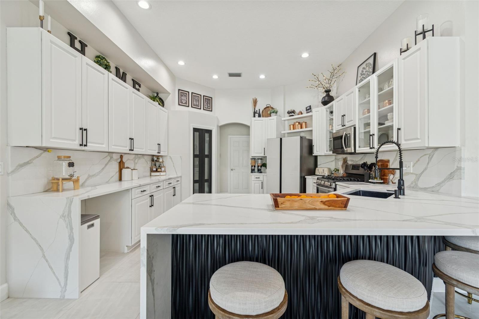 8210 NATURE Cv Way TAMPA, FL 33647