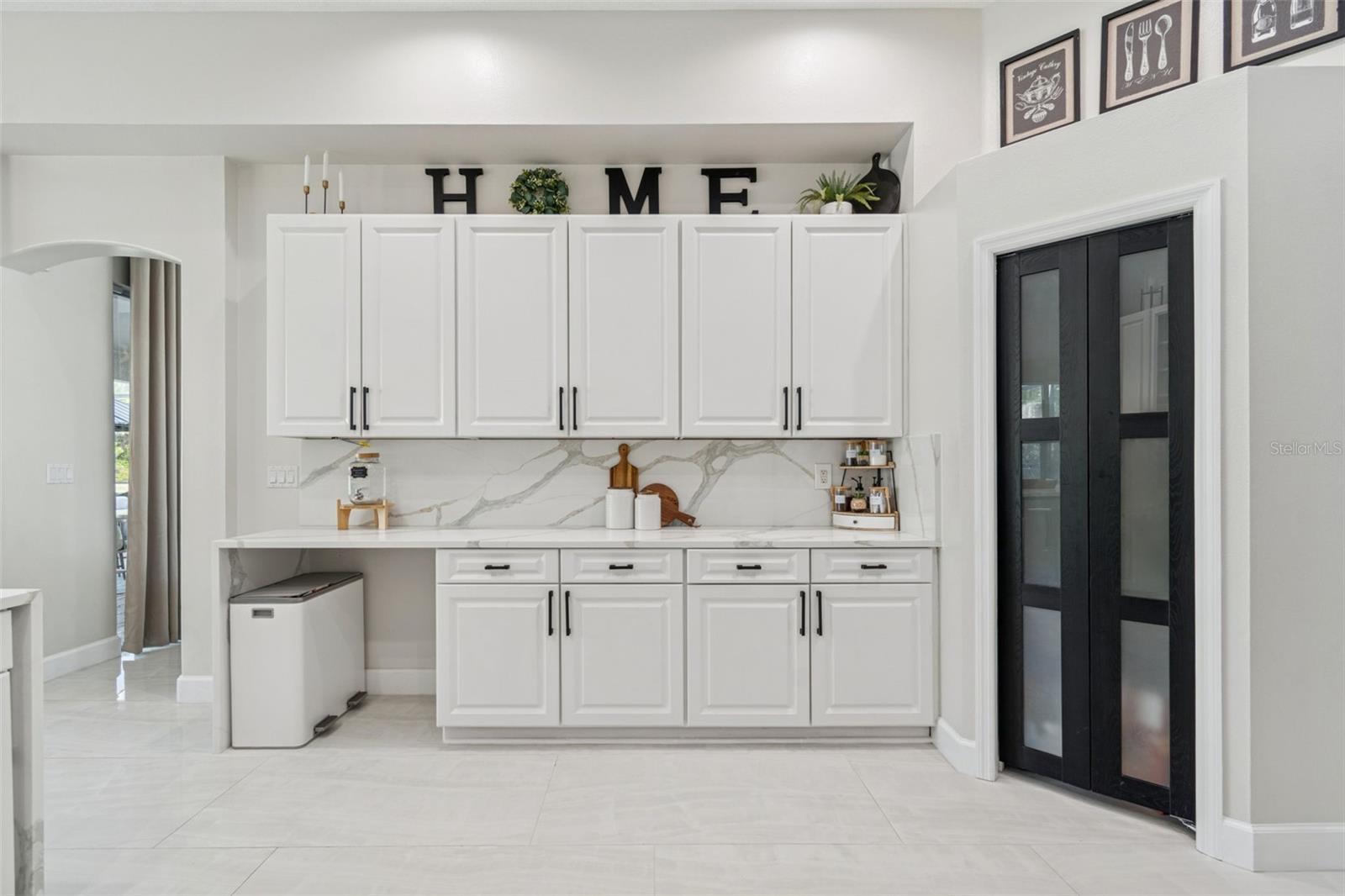 8210 NATURE Cv Way TAMPA, FL 33647