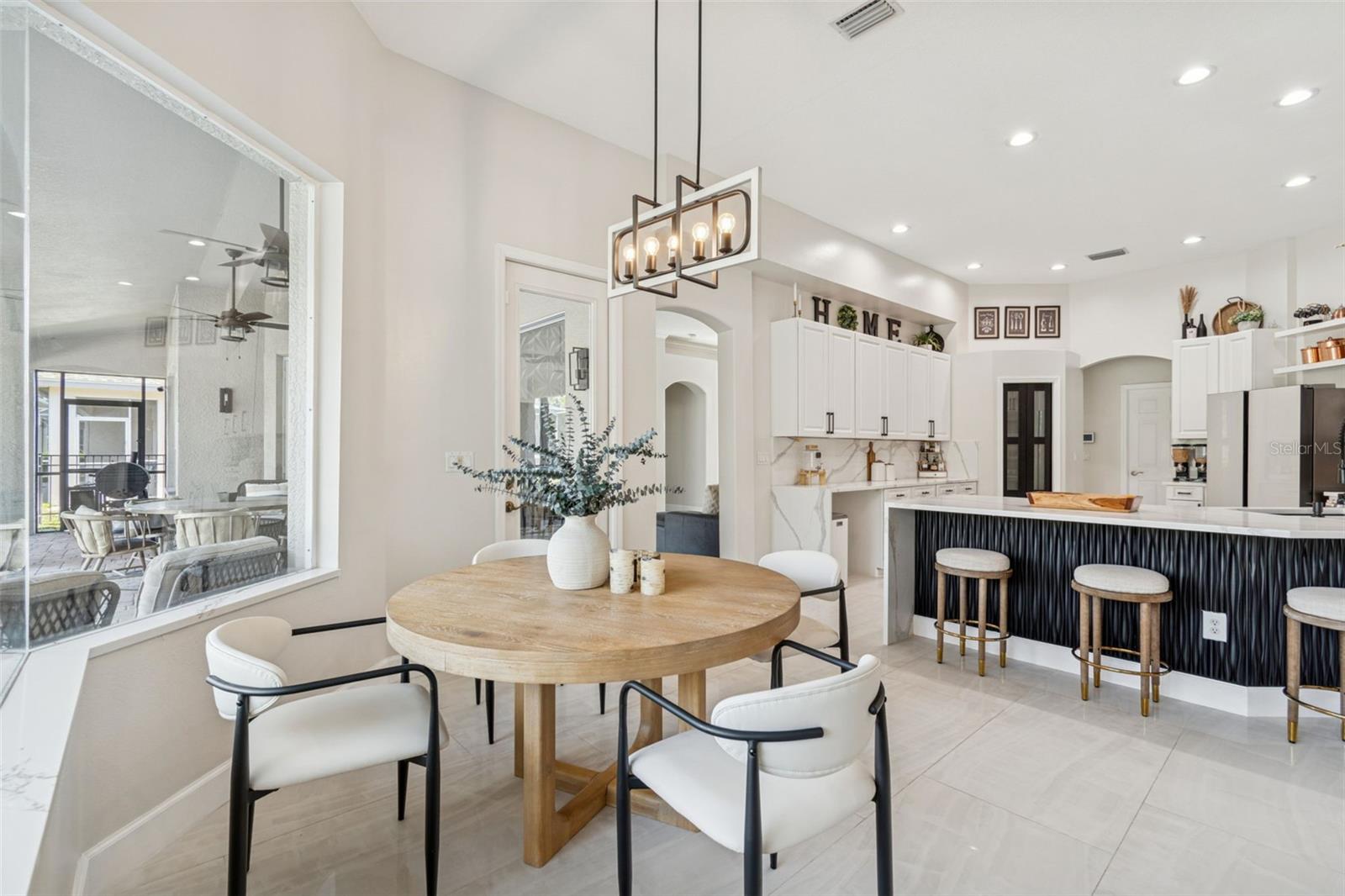 8210 NATURE Cv Way TAMPA, FL 33647