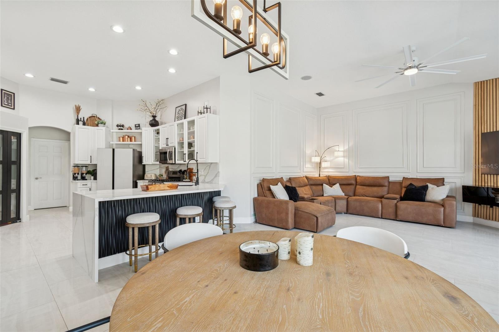 8210 NATURE Cv Way TAMPA, FL 33647