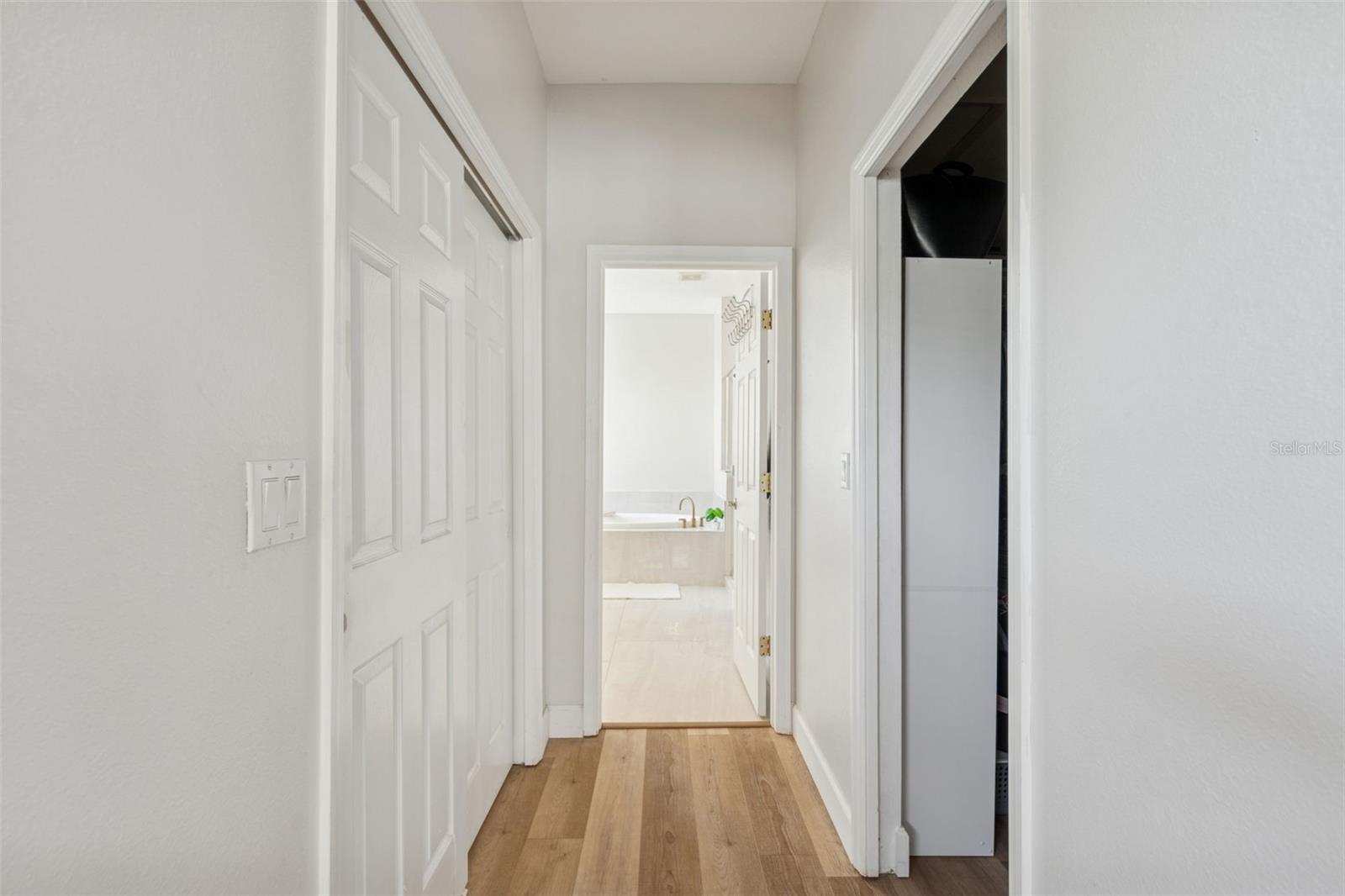 8210 NATURE Cv Way TAMPA, FL 33647