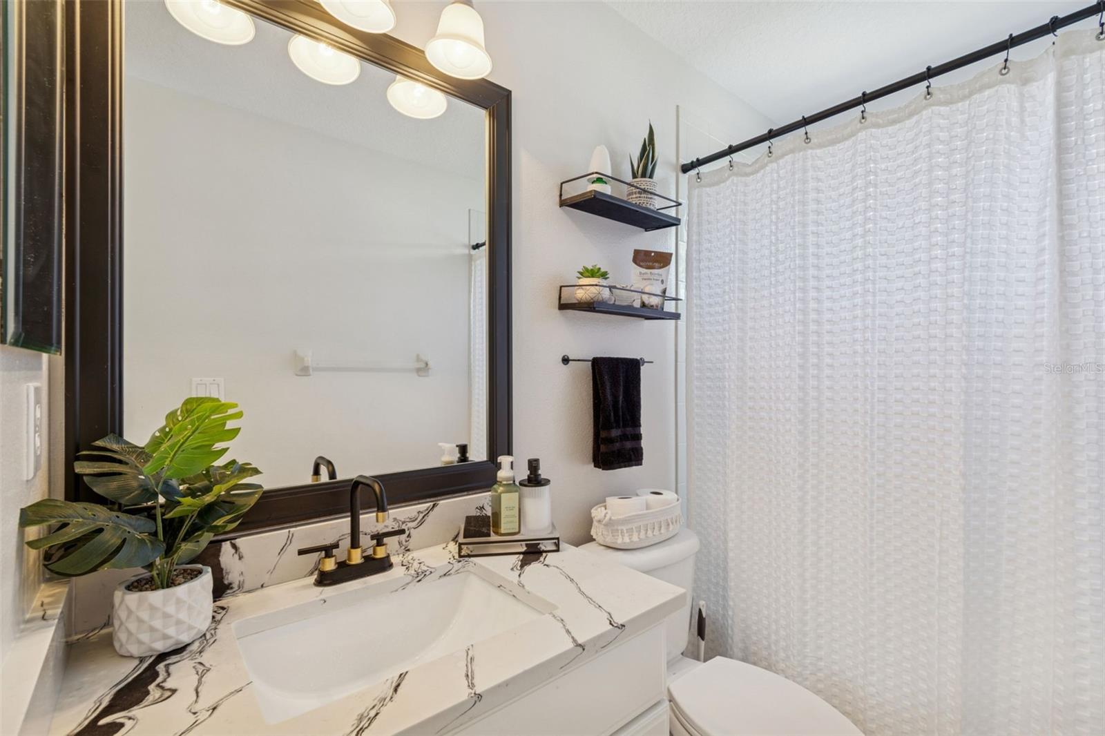 8210 NATURE Cv Way TAMPA, FL 33647