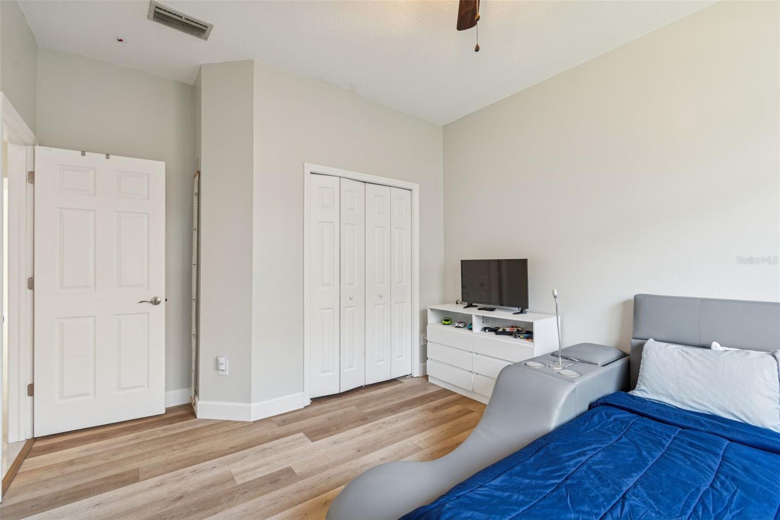 8210 NATURE Cv Way TAMPA, FL 33647