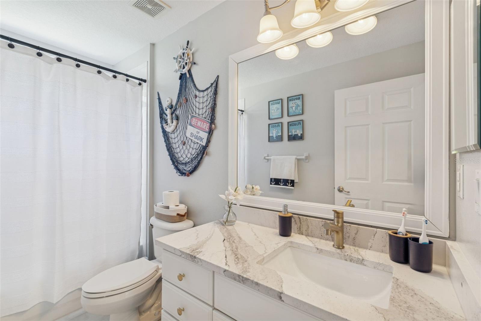 8210 NATURE Cv Way TAMPA, FL 33647