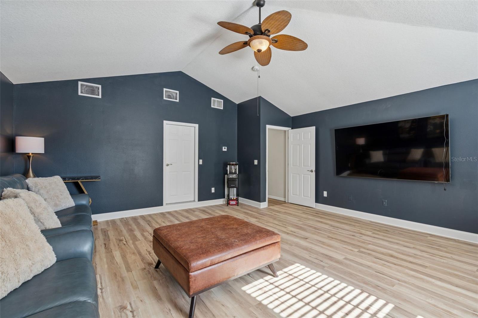 8210 NATURE Cv Way TAMPA, FL 33647