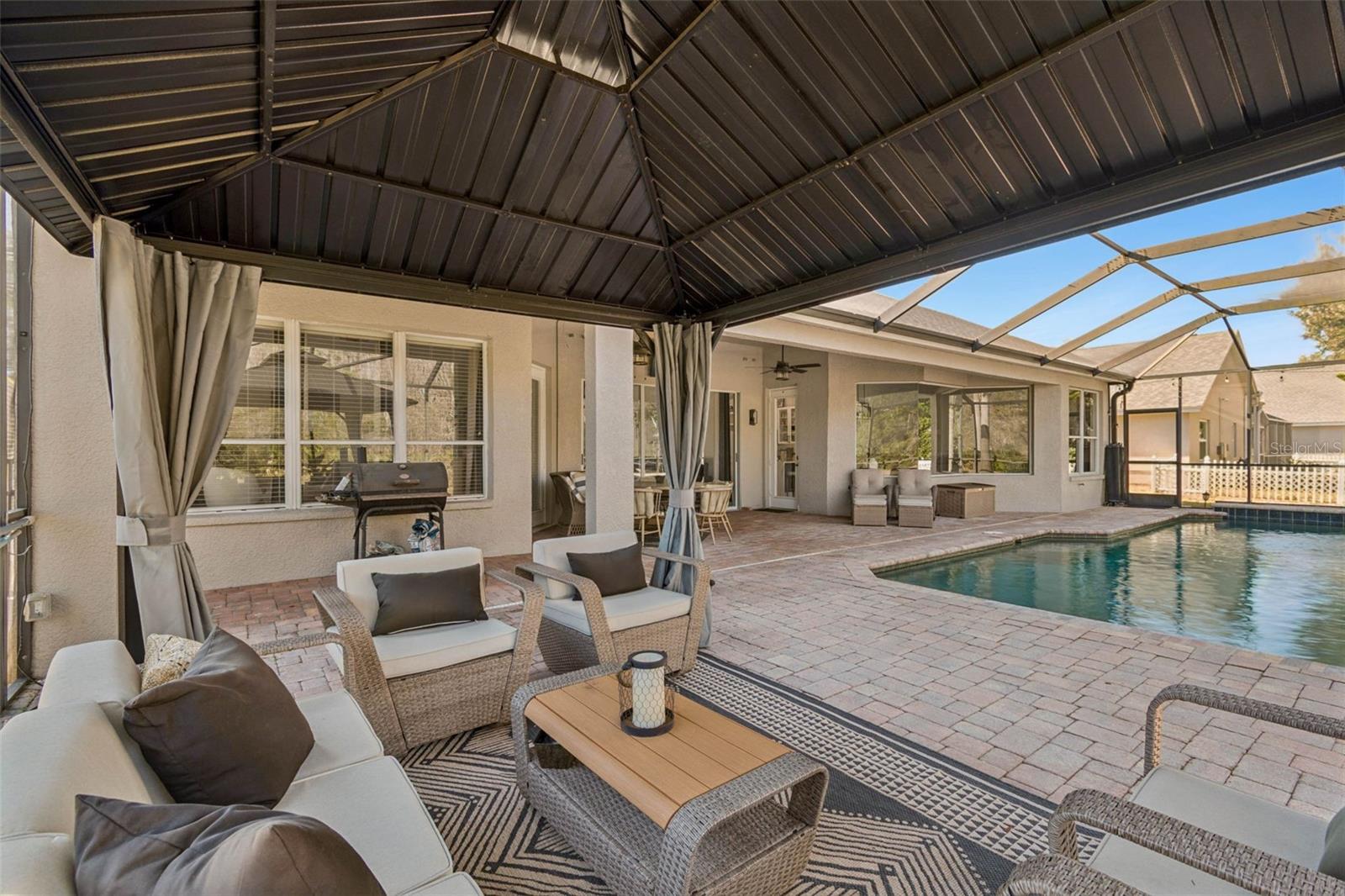 8210 NATURE Cv Way TAMPA, FL 33647