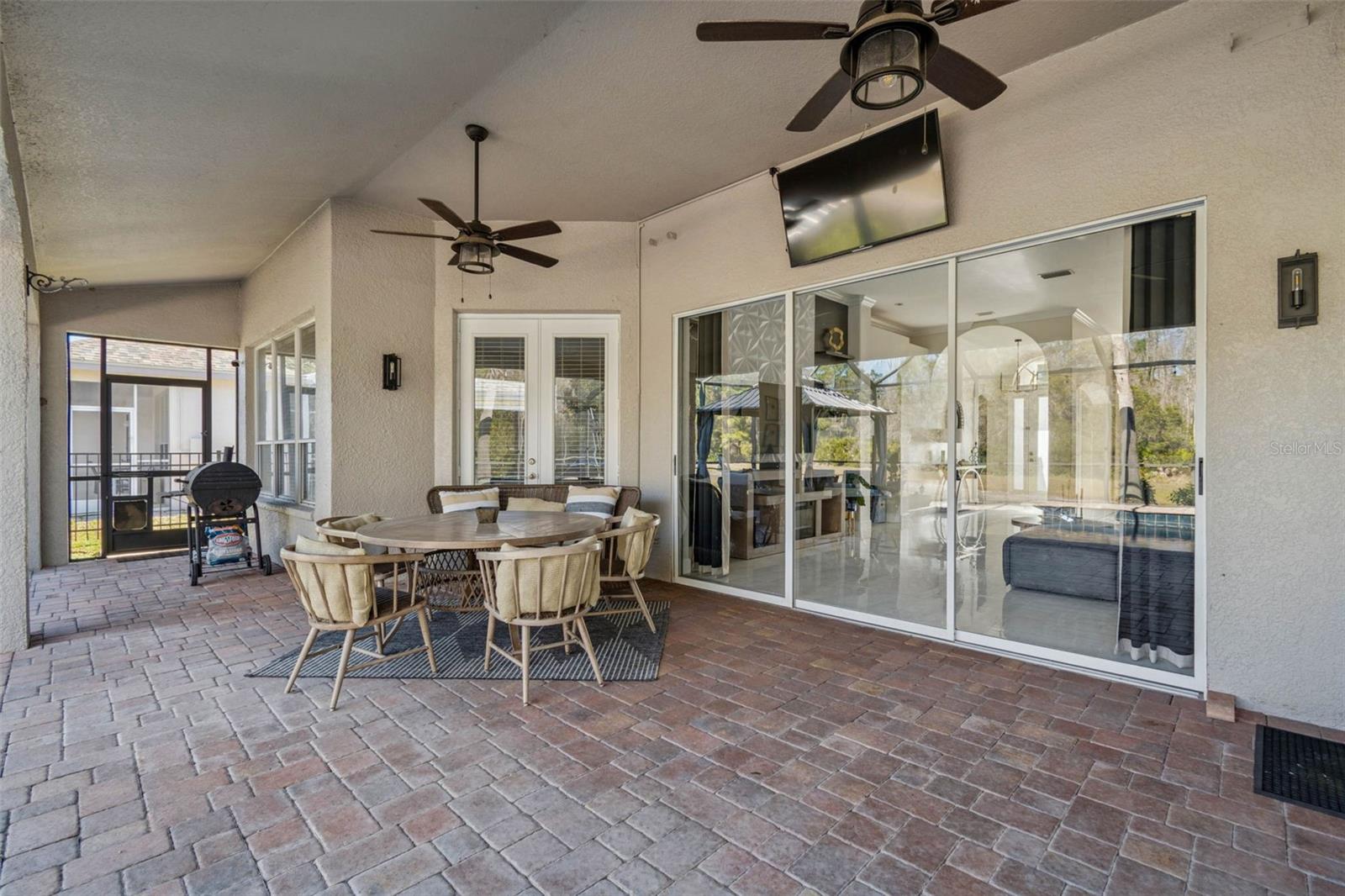 8210 NATURE Cv Way TAMPA, FL 33647